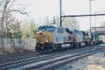 CSX 3057 leads M404